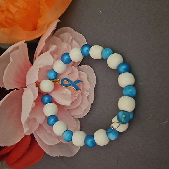 NWOT Blue Ribbon Memory Wired Bracelet - Picture 2 of 4